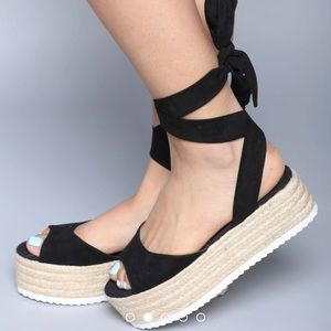 Weekend Wonderland Platform 8.5